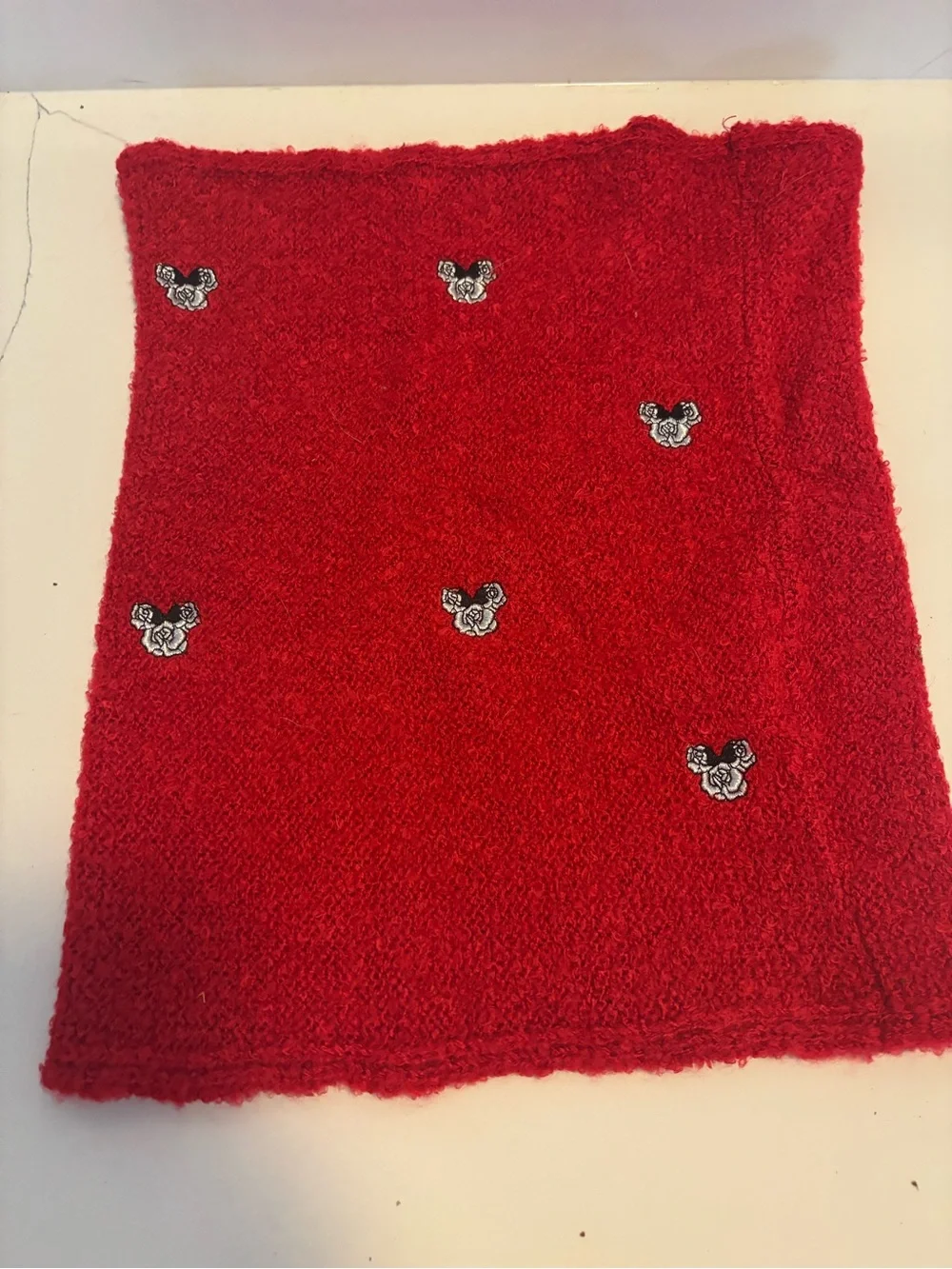 Minnie Mouse embroidered red neck gaiter